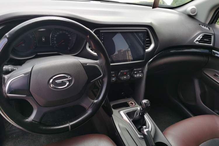 Used GAC Trumpchi GS4 2017 200T Manual Two-Wheel Drive Comfort Edition