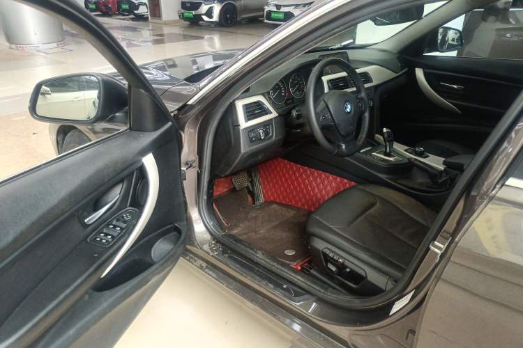 Used BMW 3 Series 2015 320Li Luxury Edition Fashion Model
