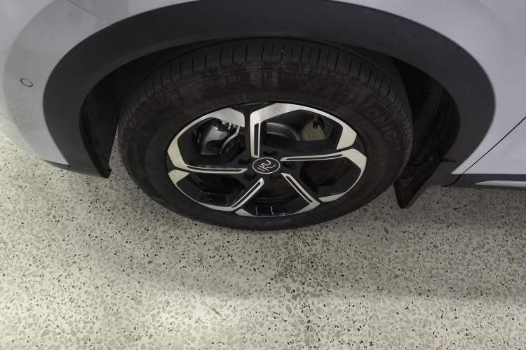 Used BYD Yuan PLUS 2025 Intelligent Driving Version 430 KM – Leading Edition