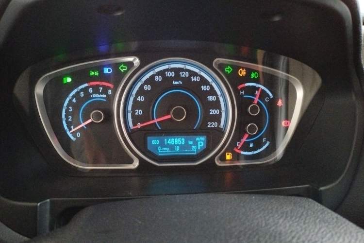 Used Haima S7 2015 Revised Version 2.0L Automatic Zongchi Trim
