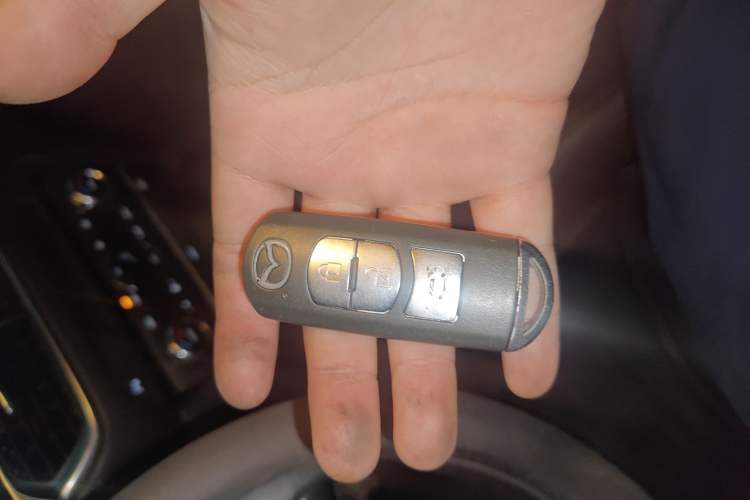 Used Mazda Atenza 2015 2.0L Blue Sky Luxury Edition