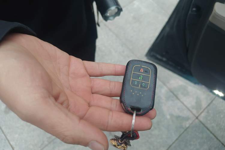 Used Honda Odyssey 2015 Revised 2.4L Luxury Edition Vehicle Key