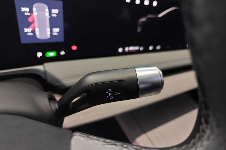 Used Geely Galaxy E8 2024 550 km Range Rear-Wheel-Drive PRO
