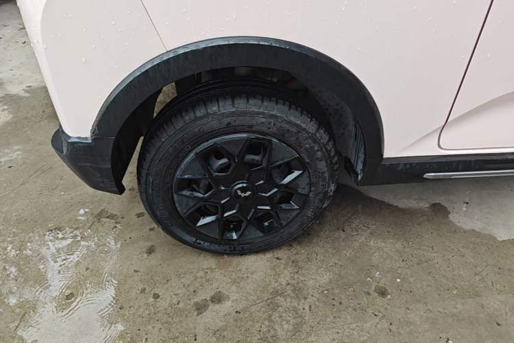 Used Wuling Hongguang MINIEV 2022 GAMEBOY 200km Gaming Edition with Lithium Iron Phosphate
