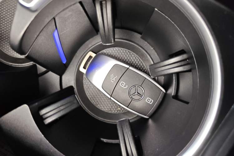 Used Mercedes-Benz GLE 2020 Restyled GLE 350 4MATIC Fashion Edition Interior 1