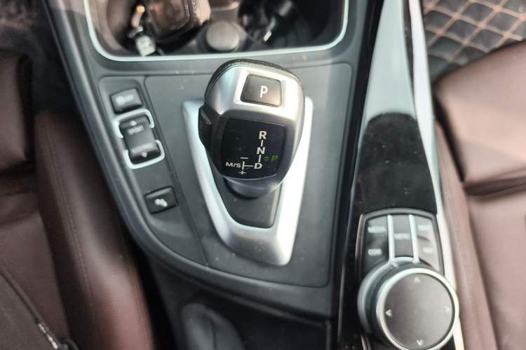 Used BMW 3 Series 2019 320Li Fashion Model
