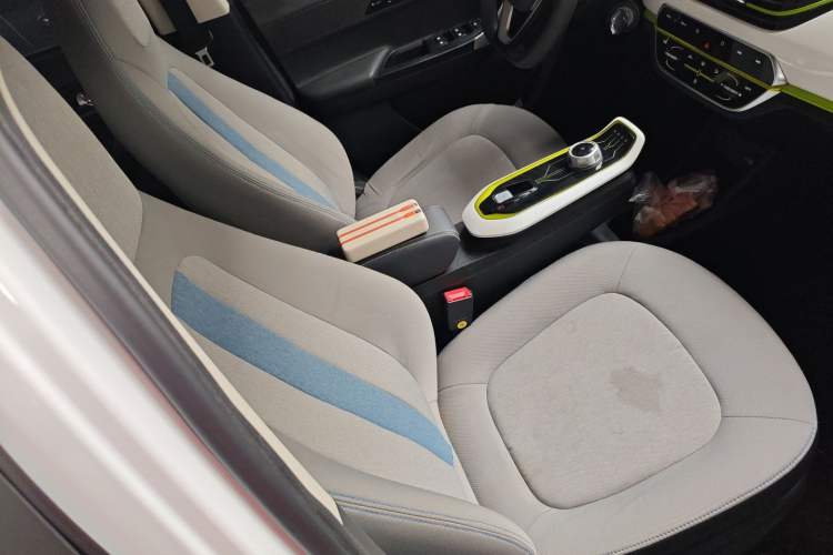 Used CHANGAN OSHAN Benni E-Star 2020 Heartbeat Edition NMC Lithium Right Front Seat