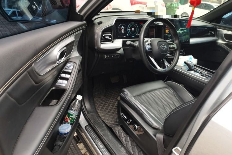 Used GAC Trumpchi GS8 2022 Linghang Series 2.0 TGDI Two-Wheel-Drive Luxury Smart Connectivity Version (7 Seats)
