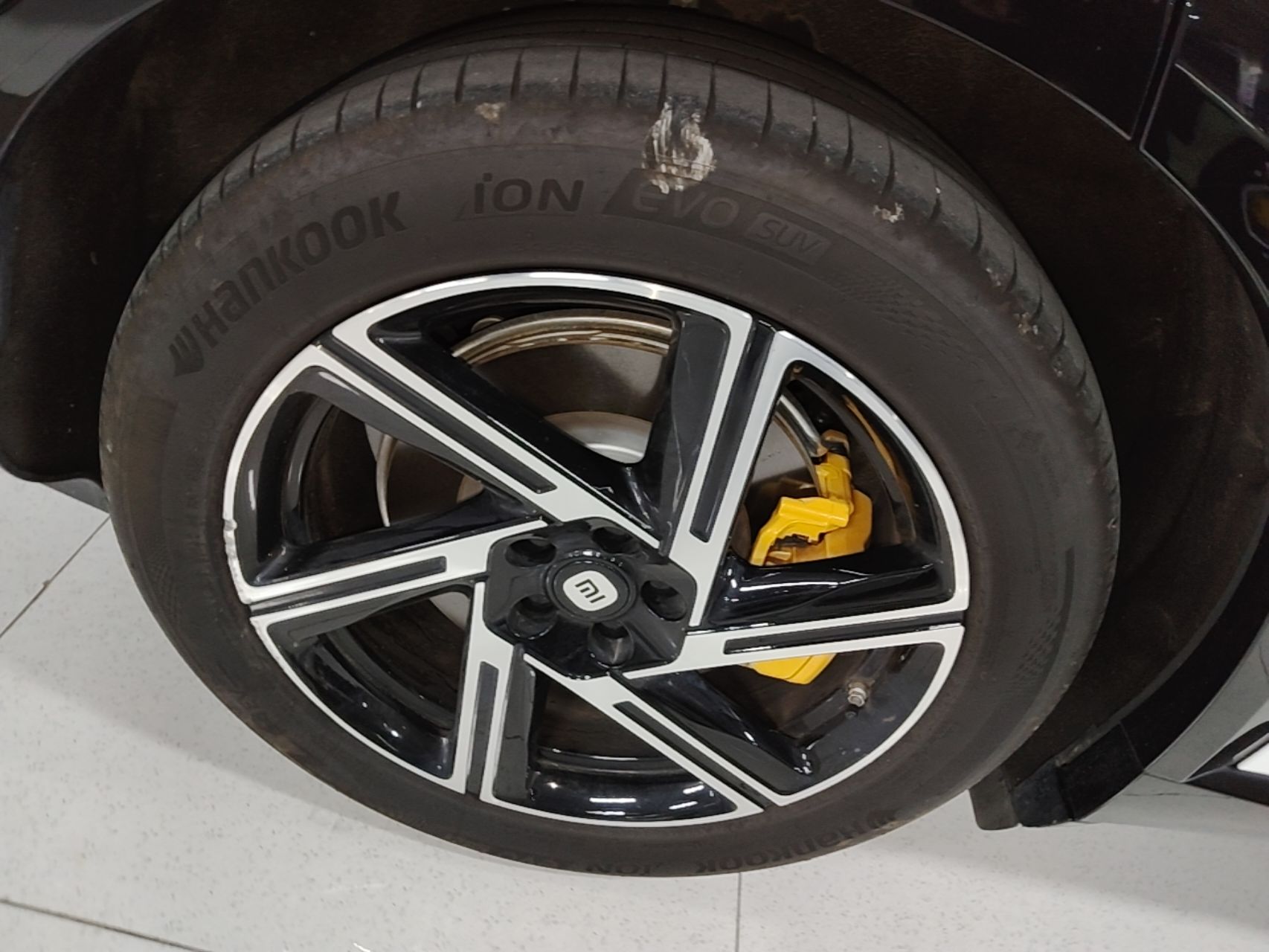 Xiaomi Auto YU7 2025 Ultra-Long Range All-Wheel Drive Pro Version — снимка 11