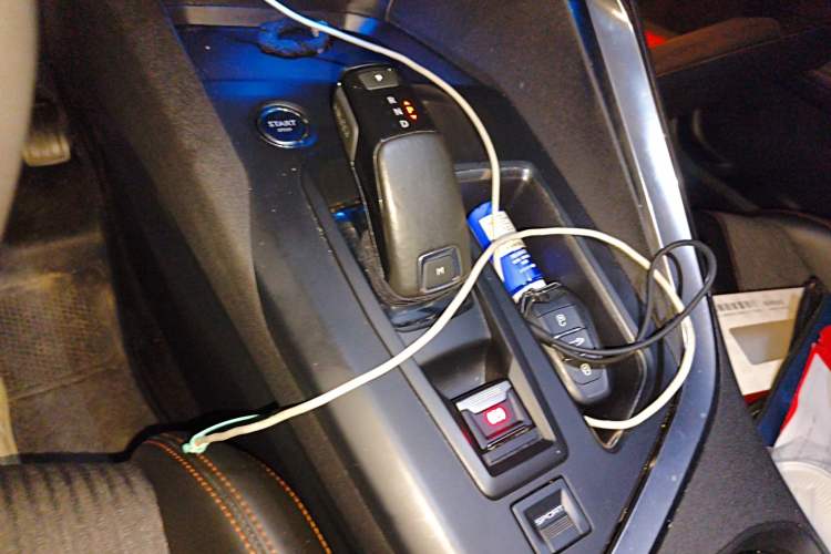 Used Peugeot 4008 2017 350THP Elite Edition Gear Lever