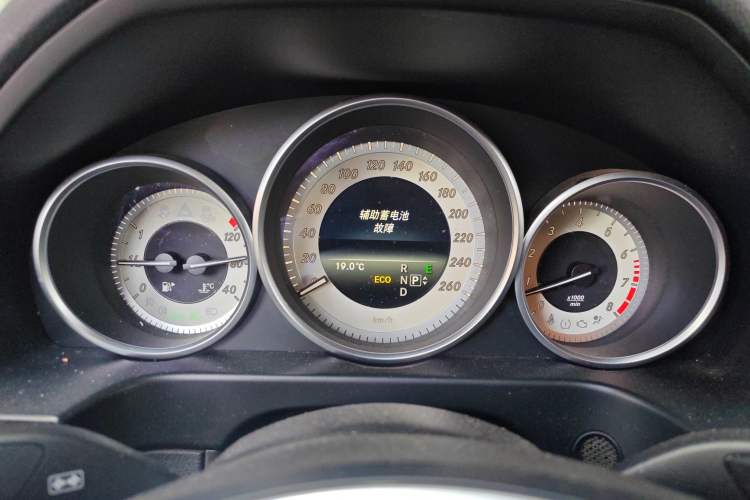 Used Mercedes-Benz E-Class 2015 E 260 L Sport & Fashion Model