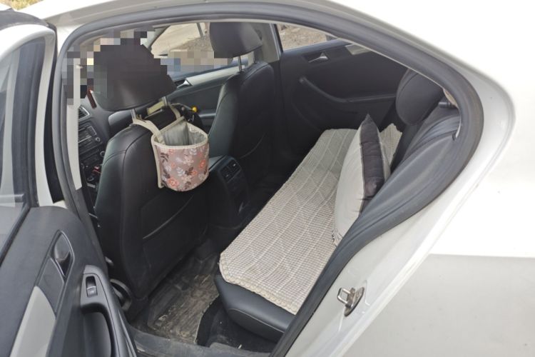 Used Volkswagen Sagitar 2012 1.4TSI Automatic Luxury Edition Left Rear Seat