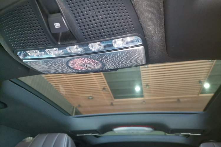 Used Mercedes-Benz GLC 2021 GLC 300 L 4MATIC Dynamic Model Headliner