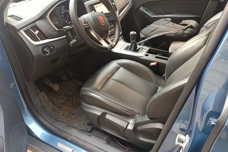 Used Roewe RX5 2018 20T Two-Wheel Drive Manual Flagship Edition
