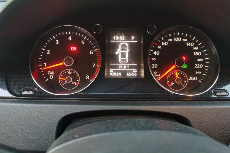 Used Volkswagen Magotan 2015 1.8TSI Luxury Model Instrument Cluster