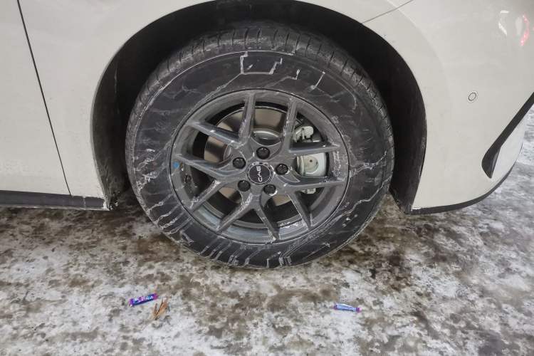 Used BYD Seal 06 New Energy 2025 DM-i Smart Drive 80KM Luxury Model Right Front Wheel Hub