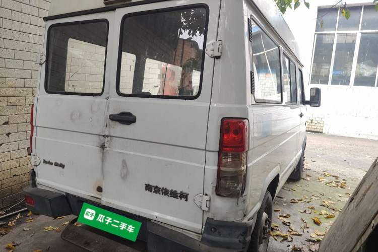 Used Iveco Daily 2014 2.5T-A35 NJ6484ACM47Z4
