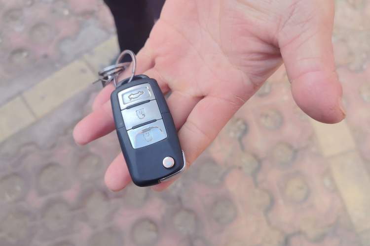 Used FORTHING Joyear X5 2015 1.6L Manual Luxury Model Vehicle Key