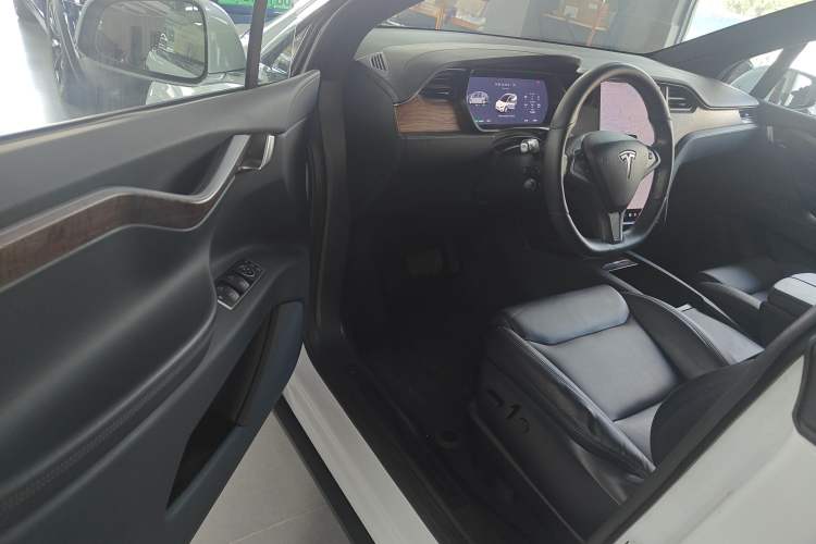 Used Tesla Model X 2019 Long-Range Version