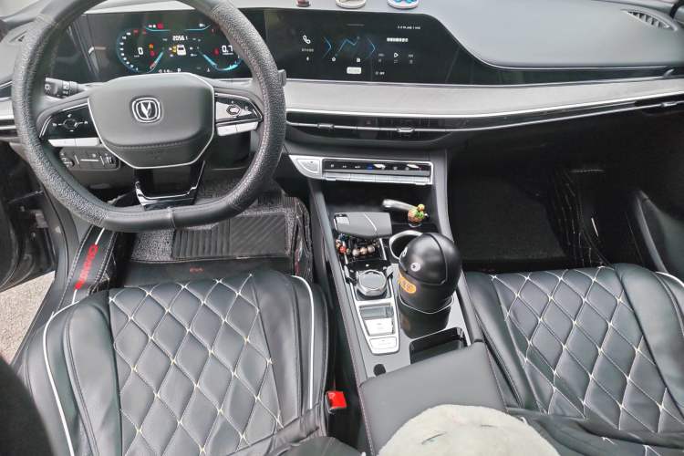 Used CHANGAN Eado 2023 Changan Edition PLUS Blue Whale NE 1.4T GDI DCT Prestige Version