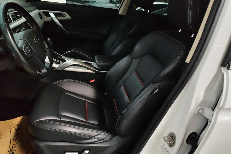 Used Geely Auto Emgrand X7 Sport 2018 1.8TD Automatic Two-Wheel Drive Smart Connect 4G Internet Edition