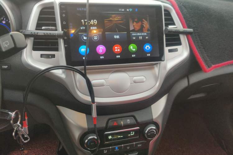 Used CHANGAN Eado 2015 1.6L Manual ZhiKu Model China V Standard
