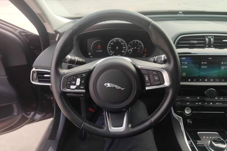 Used Jaguar XEL 2019 2.0T 200 PS Deluxe Edition
