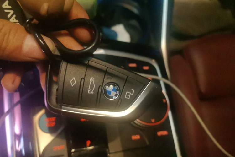 Used BMW i3 2022 eDrive 35 L Vehicle Key
