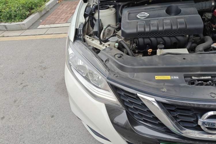 Used Nissan Tiida 2016 1.6L CVT Cool Dynamic Edition Right Front Headlight