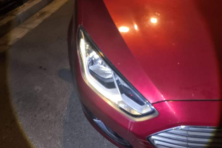 Used Ford Escort 2015 1.5L Automatic Fashion Model