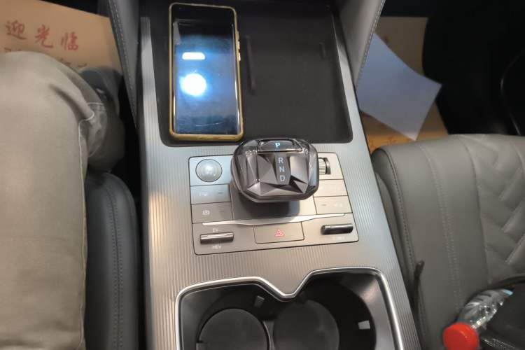 Used BYD Song L DM-i 2025 Intelligent Driving Version 112 km Beyond-Range Type Gear Lever