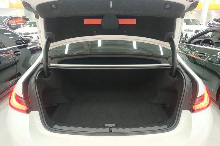 Used BMW i3 2022 eDrive 35 L