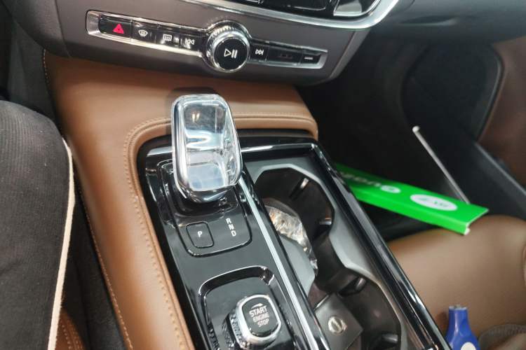 Used Volvo S90 New Energy 2022 T8 eDrive Hybrid Luxury Edition