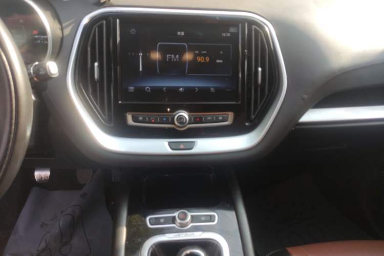 Used JETOUR X70 2018 1.5T Manual Smart Drive Edition Audio And AC Panel