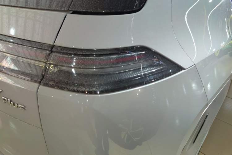 Used AION Y 2024 Younger