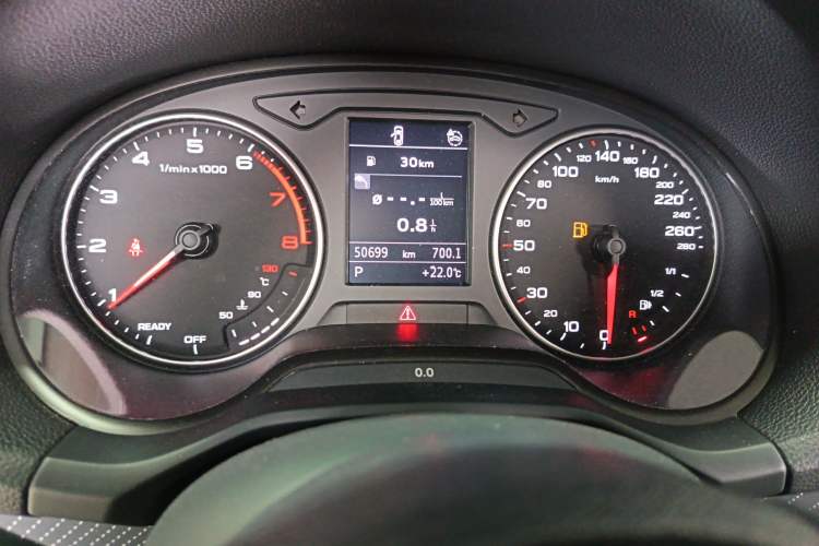 Used Audi Q2L 2022 35 TFSI Fashion Dynamic Model Odometer Close Up