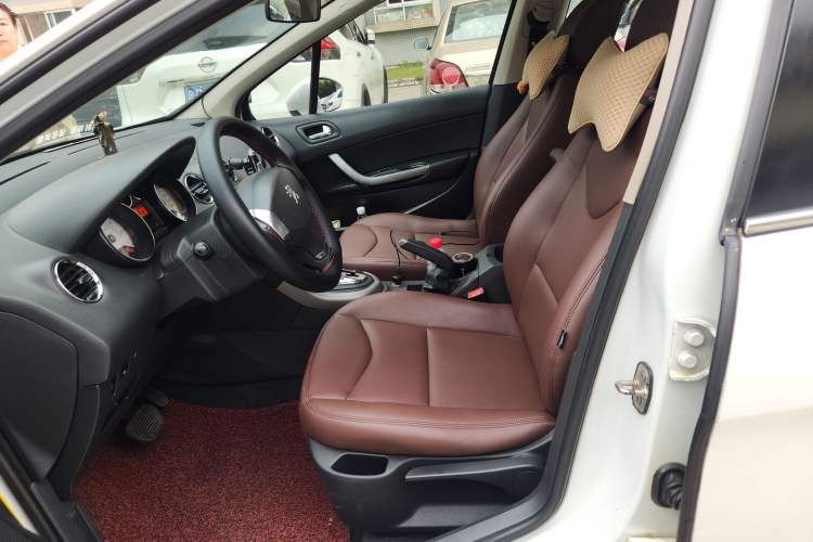 Used Peugeot 408 2013 2.0L Automatic Comfort Edition
