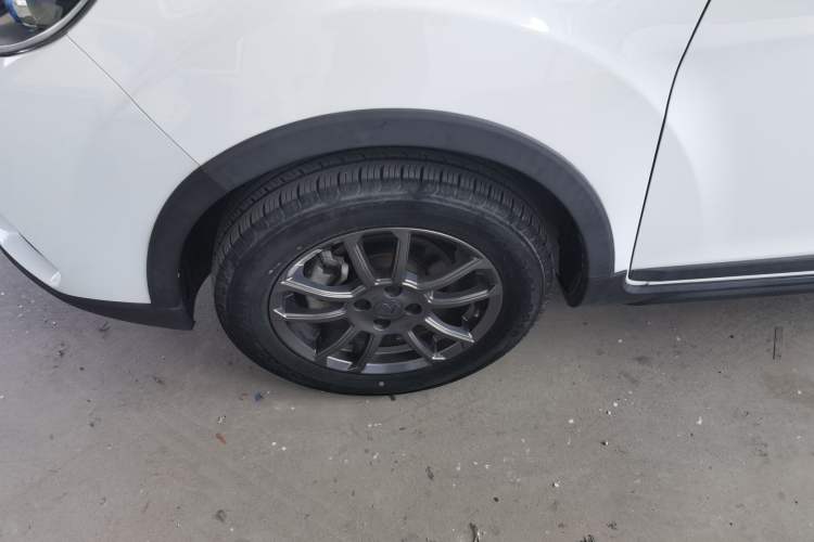 Used Livan X3 PRO 2022 1.5L Manual Little Cutie Left Front Wheel Hub