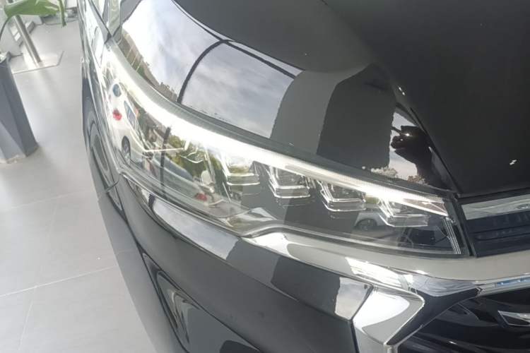 Used SAIC MAXUS G20 2020 2.0T Gasoline Automatic Luxury Executive Edition
