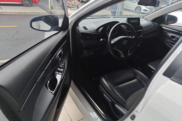 Used Toyota YARiS L Zhi Xuan 2020 1.5L CVT Luxury Edition
