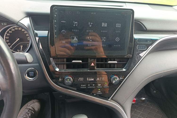 Used Toyota Camry 2021 2.0G Luxury Edition Audio And AC Panel