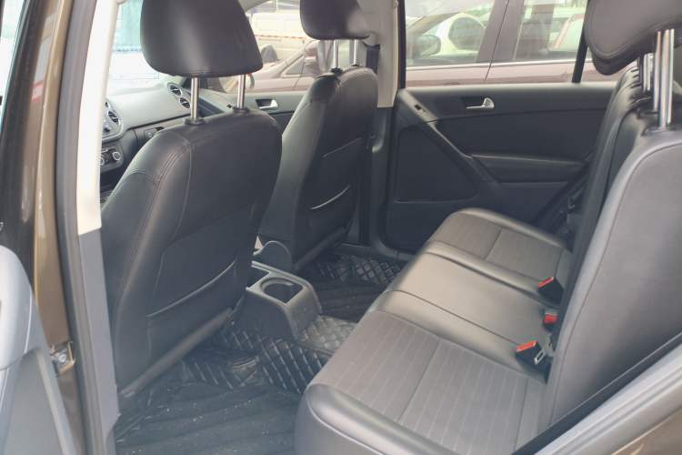 Used Volkswagen Tiguan L 2015 1.8TSI Automatic Two-Wheel Drive Trend Edition
