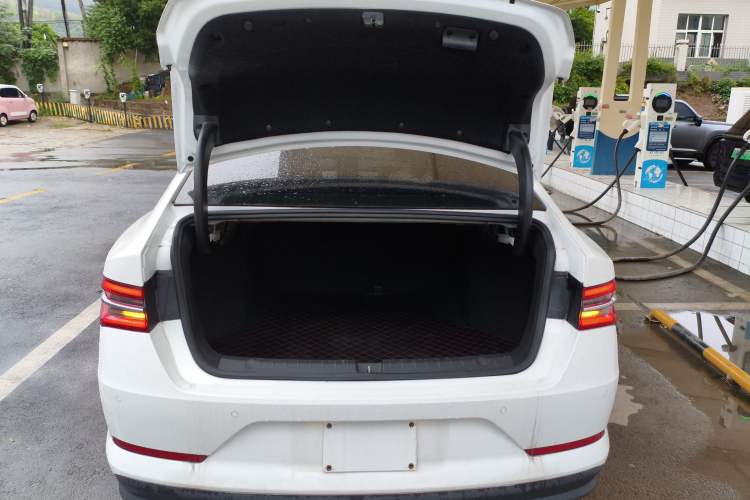 Used BYD Qin Pro 2020 Beyond Edition 1.5TI Automatic Prestige Version
