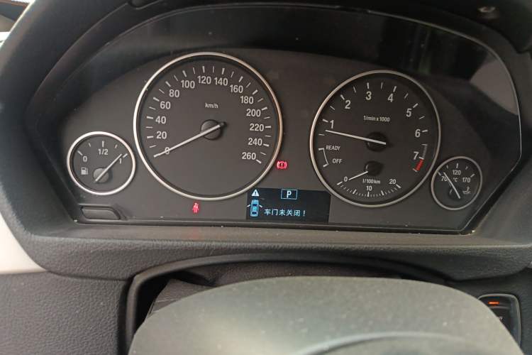 Used BMW 3 Series GT 2016 320i Fashion Model