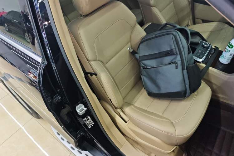 Used Mercedes-Benz M-Class 2014 ML 400 4MATIC Dynamic Model
