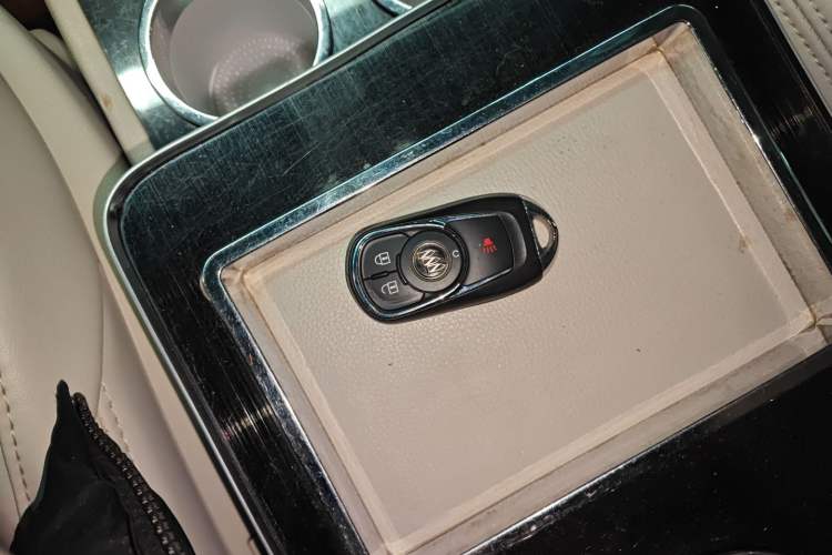 Used Buick GL8 2018 ES 28T Comfort Model China VI Standard
