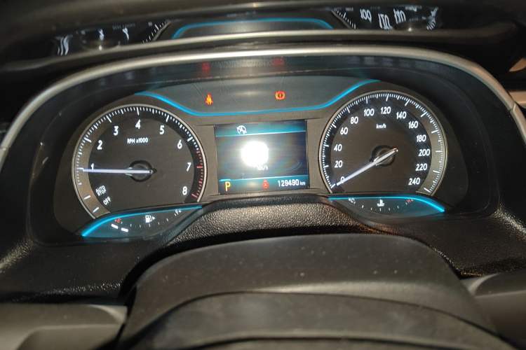 Used Buick GT 2015 15N Automatic Elite Version Instrument Cluster