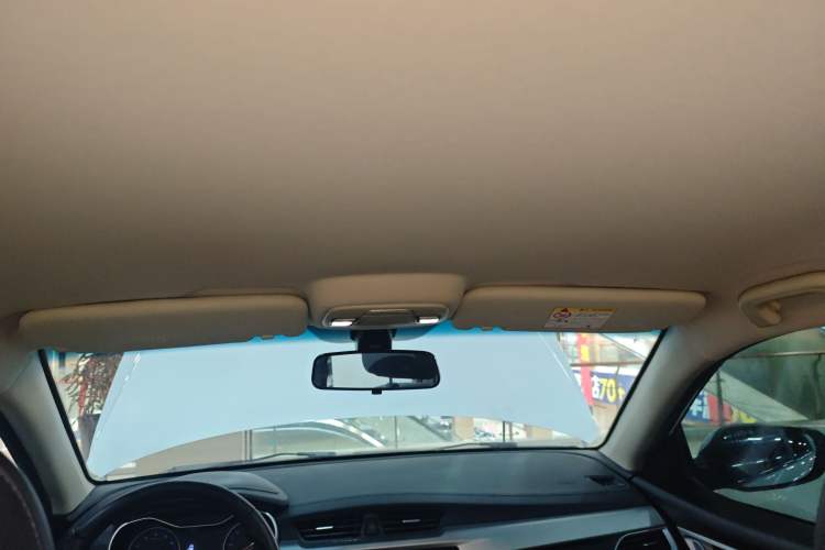 Used Geely Auto Vision 2018 1.5L Automatic Happiness Edition Headliner