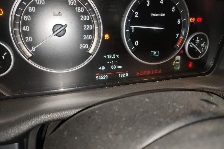 Used BMW X3 2013 xDrive20i Luxury Edition Odometer Close Up