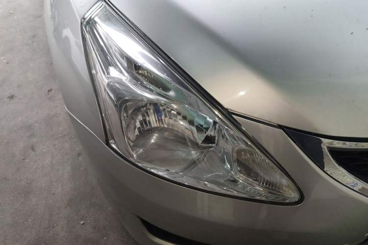 Used Nissan Tiida 2011 1.6L CVT Comfort Model